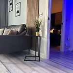 Unique Penthouse With Jacuzzi & Garden